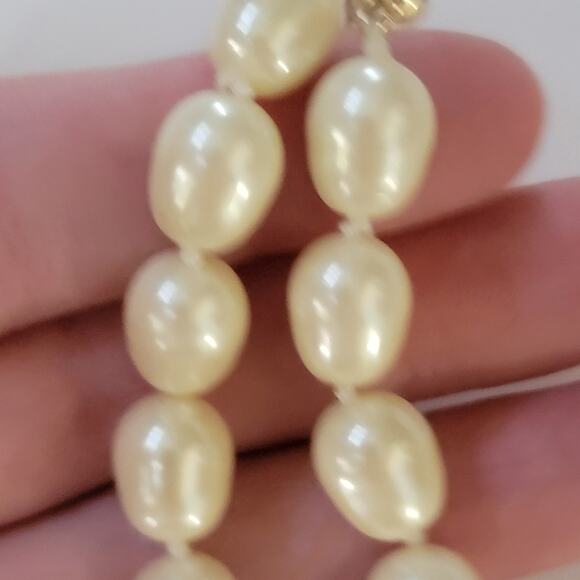 Vintage Pearl Necklace Double Strand with Rhinestone Clasp Cream White 16 Inch - Picture 9 of 10